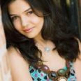 Danielle-Campbell-1272241262 - poze cu danielle campbell