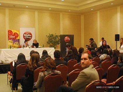 17561699_VFZZCDTQR - Demi Lovato  Press Conference in Chile