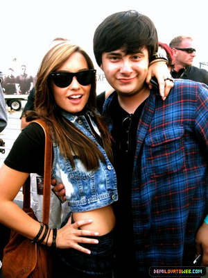 normal_018 - Demi Lovato Ventura Warped Tour 2010 Adds