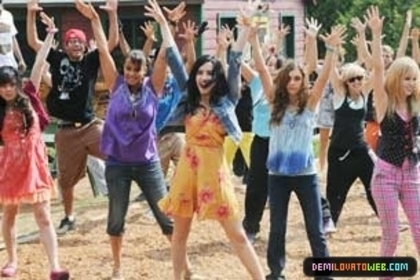 004 - Camp Rock 2 stills