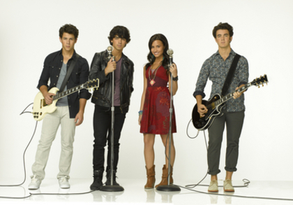 normal_012 - Camp Rock 2 promoshoot