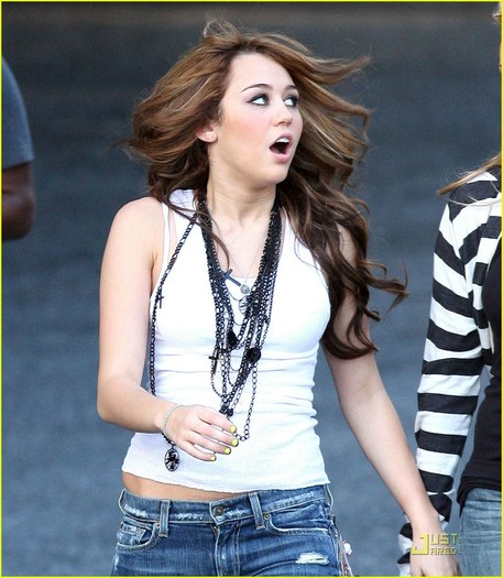 mileycyruschristmasdaypxh4