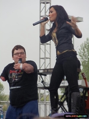 normal_001 - Demi Lovato Performing at Microsoft Stores Opening in Denver Colorado 06-12-10