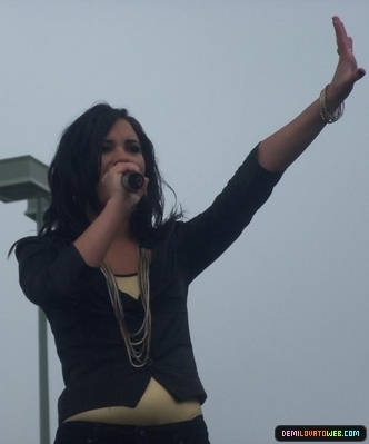 normal_010 - Demi Lovato Performing at Microsoft Stores Opening in Denver Colorado 06-12-10