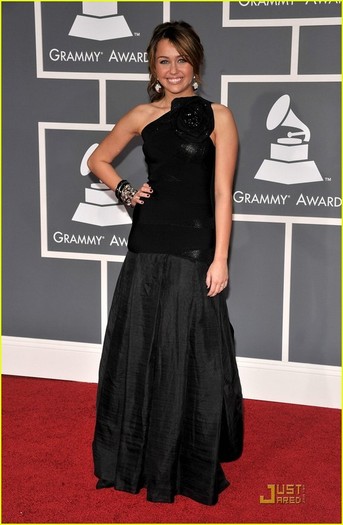 mileycyrusgrammys200927vb6 - Miley Cyrus Grammys 2009