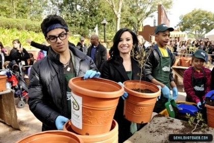 normal_0 - Demi Lovato 02-11-10 Family Volunteers Event at Walt Disney World