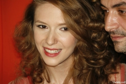 photos_aniela_premiera_de_gala_adela_popescu1[1]