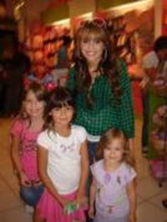 52 - 0 poze super rare miley cyrus