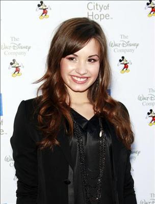 demi%20lovato-3574779-web_400_400_16384 - Demi Lovato at Disney city of hope benefit concert held at t