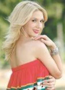 Adela(118)