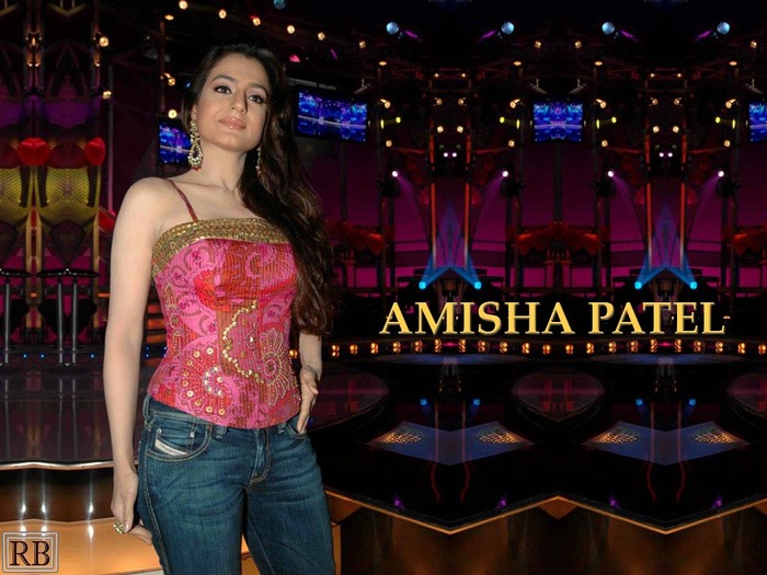 Amisha_Patel_156