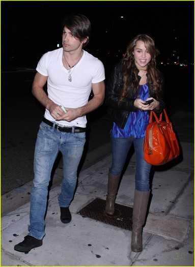 mileycyrusjustingastonko - Miley Cyrus and Justin Gaston Koi Couple