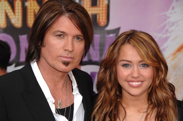 2i6mbmc - Hannah Montana The Movie Premiere April 2nd 2009