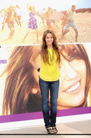 2n9b5o5 - Photocall du film Hannah Montana en Espagne