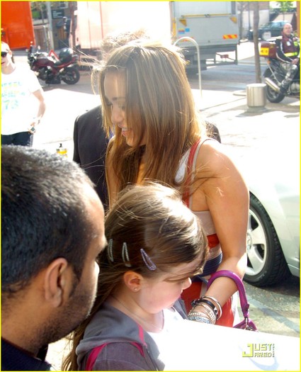 miley-cyrus-candy-stripe-sweet-09