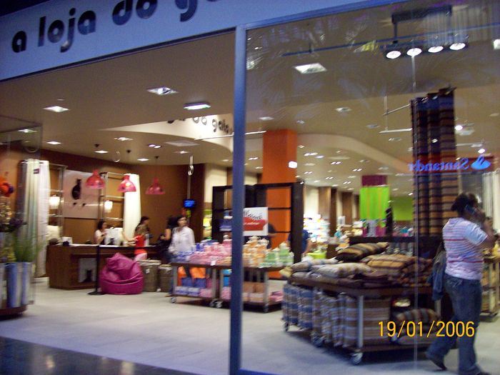 100_1770 - 2008 un mall de vis