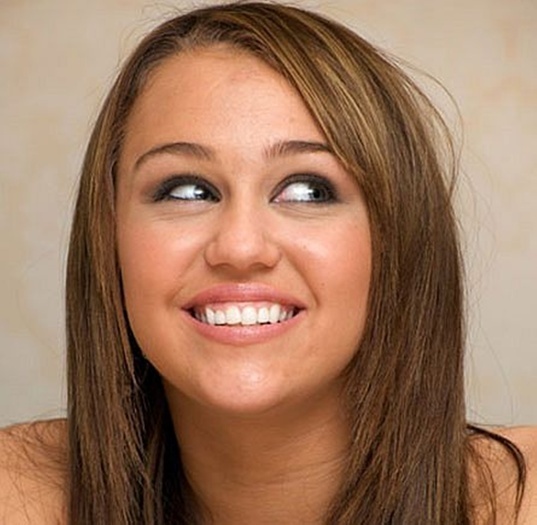 miley-normal-pic - 0 Miley Cyrus