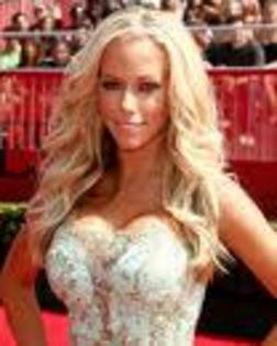 imagesCAS1W75R - Kendra Wilkinson