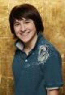 Michel Musso as Oliver Oken - hannah montana