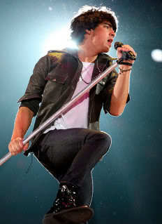316kh - Jonas Brothers