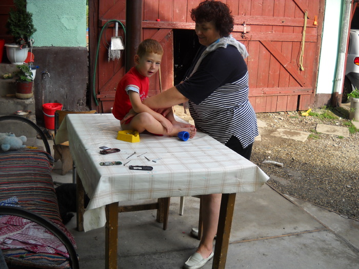 ...../ma ocup de piticu'