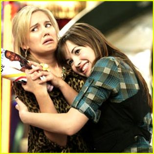 demi-tiffany-sonny-chance(1) - Plata pt hotelulselenagomez123 pt camera vedetelor