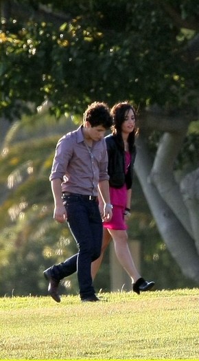 Nemi-nemi-6686799-511-926 - Plata pt hotelulselenagomez123 pt camera vedetelor