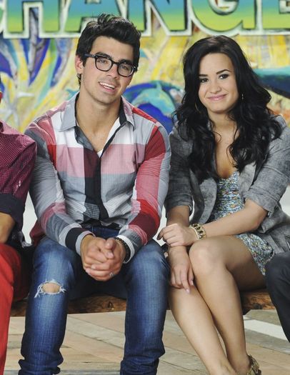 Disney-s-Friends-for-Change-Project-Green-jemi-12507032-753-973