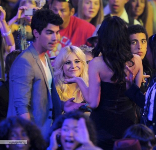 tumblr_l07uf56qIf1qb3y8z