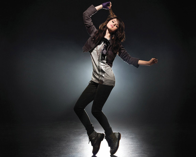 SELENA-selena-gomez-11958146-1280-1024