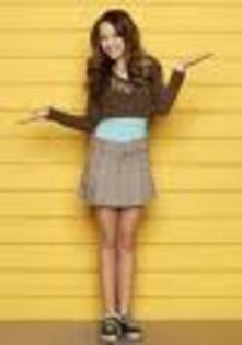 DBQCAC7J1BGCAKQ8T91CAX50HXRCA2Y4H3CCAYCP1XXCAZB2GJUCA70WW69CA4JEIBACA6UFXS1CAVM48NVCAW191NSCAM399HLC - miley cyrus