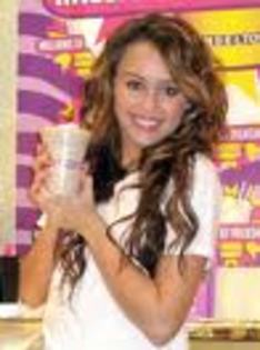 GC0CAONJ3YUCAZAPON0CALUXLJ4CAGCSBGFCAUHZB9GCAU2MBV6CADUOS0CCAVWR85QCAZIT0MNCA68ZQH6CAM0ADYPCATYL391C - miley cyrus
