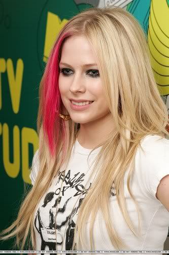 avril-lavigne-20071017-325900