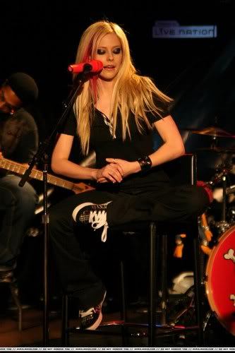 avril-lavigne-20071117-339456 - avrill 6