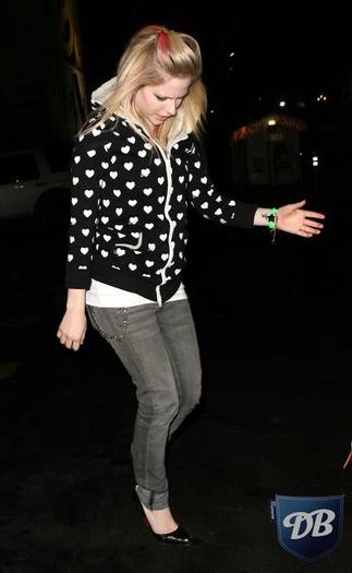 avril-lavigne-own-brand2_0_0_0x0_50