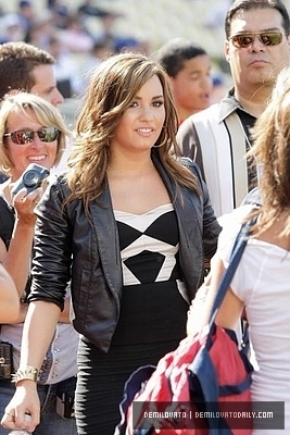 Demi-Lovato-july11th-Singing-the-National-Anthem-at-Dodgers-vs-Cubs-game-demi-lovato-13778978-267-40 - Demi Lovato photo shoot 23
