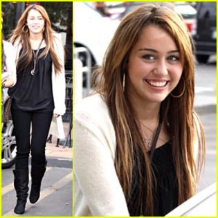 miley-cyrus-city-wok[1] - Miley Cyrus