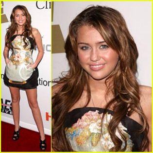 miley-cyrus-clive-davis-honor[1]