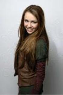 EBMTFSRYADHSPPPNVBI - miley cyrus