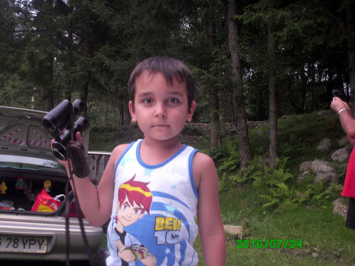 IMG_0032; la admirat peisajul
