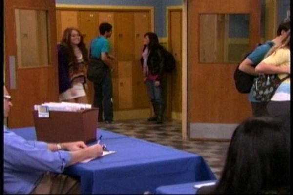 normal_026 - 0 Hannah Montana Season 4 Screencaps 4 02 Hannah Montana to the Principal s Office