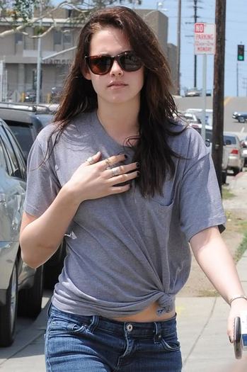 kristen-stewart-casual5-1