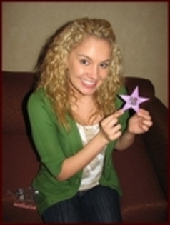 METSAYQYTGIFYJIJZTI - poze cu  tiffany thornton