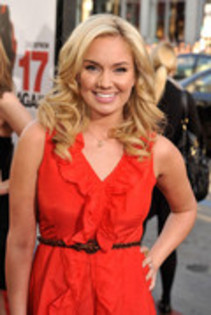 PKJDOVFMEGRRMXBHBCG - poze cu  tiffany thornton