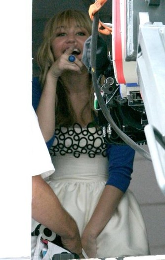 miley-cyrus-hannah-montan-movie-3