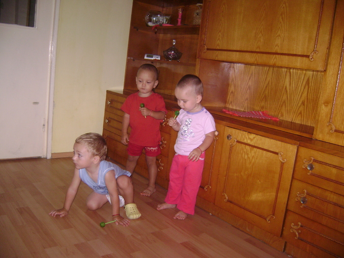 ma cearta oare mami c-am scapat-o?