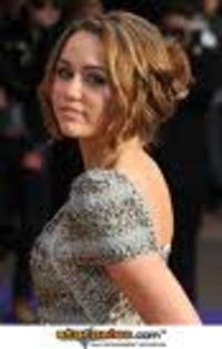 2)Miley Cyrus