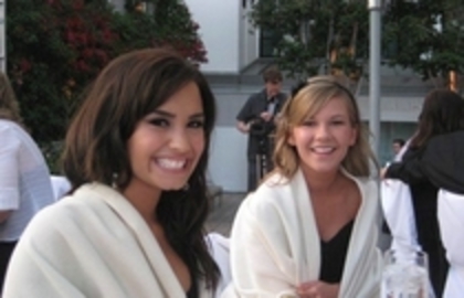 LMPCHLRWKNYUIFKZIVB - demi lovato poze rare