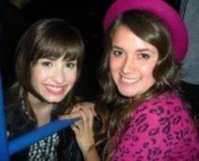 BPHHPQNWZSBTOJNJUOA - demi lovato poze rare