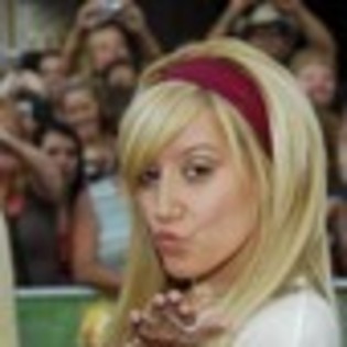 Ashley Tisdale - poza 28 - ashley tisdale foto